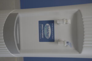 Hot and cold cooler